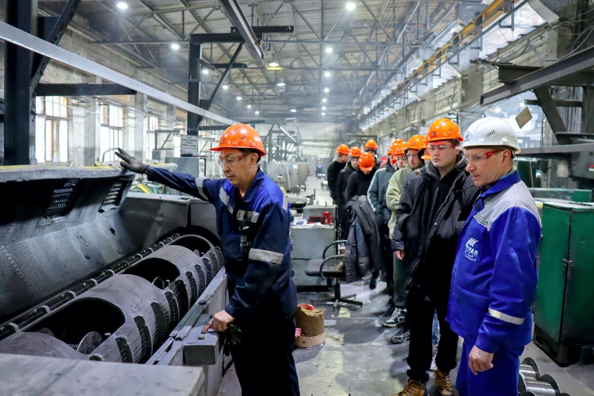 На БМК проходят экскурсии школьников и студентов